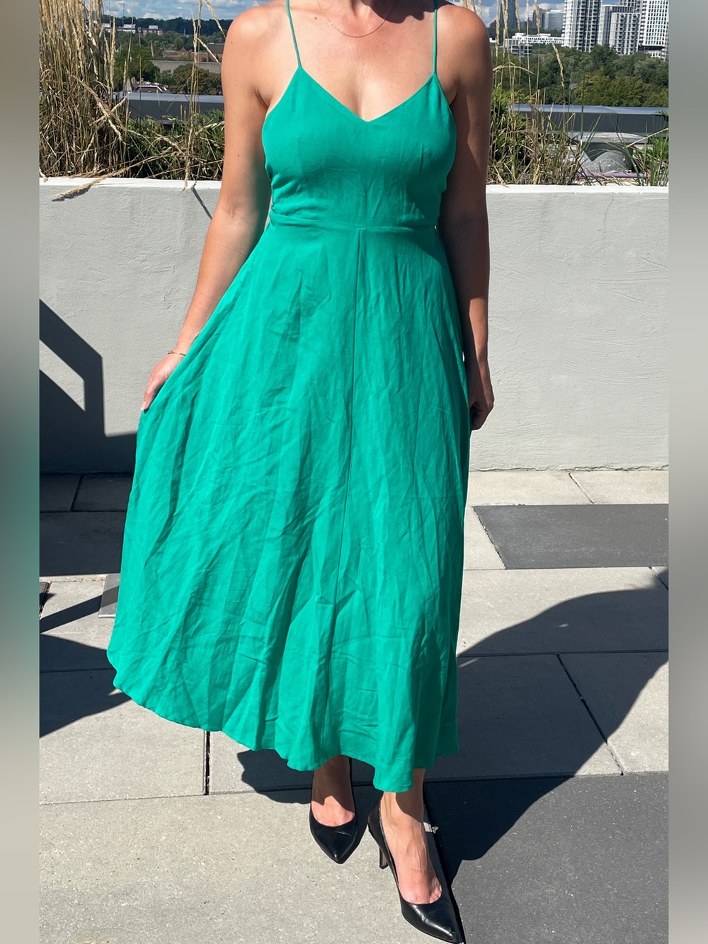 Vibrant OYSHO Linen Criss Cross Back Summer Dress